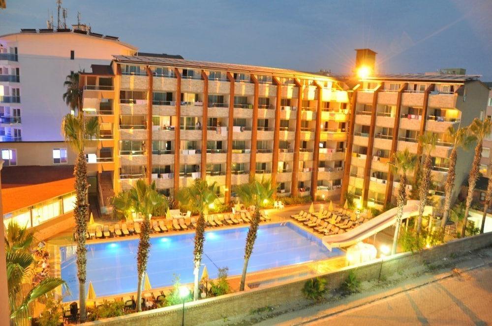 Club Tess Hotel Konaklı Exterior foto