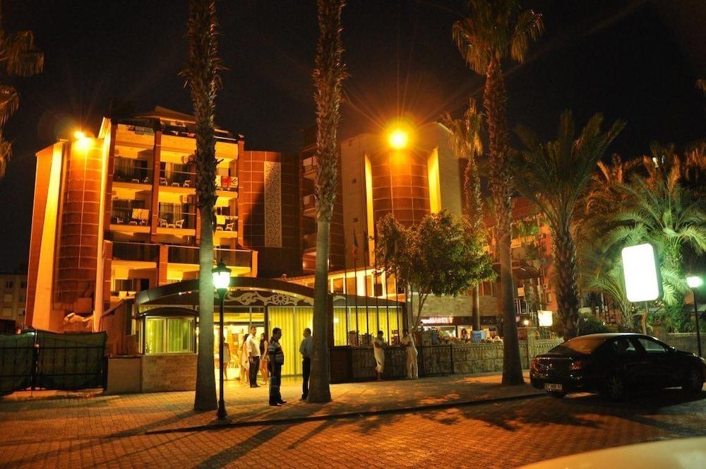 Club Tess Hotel Konaklı Exterior foto
