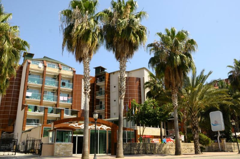 Club Tess Hotel Konaklı Exterior foto