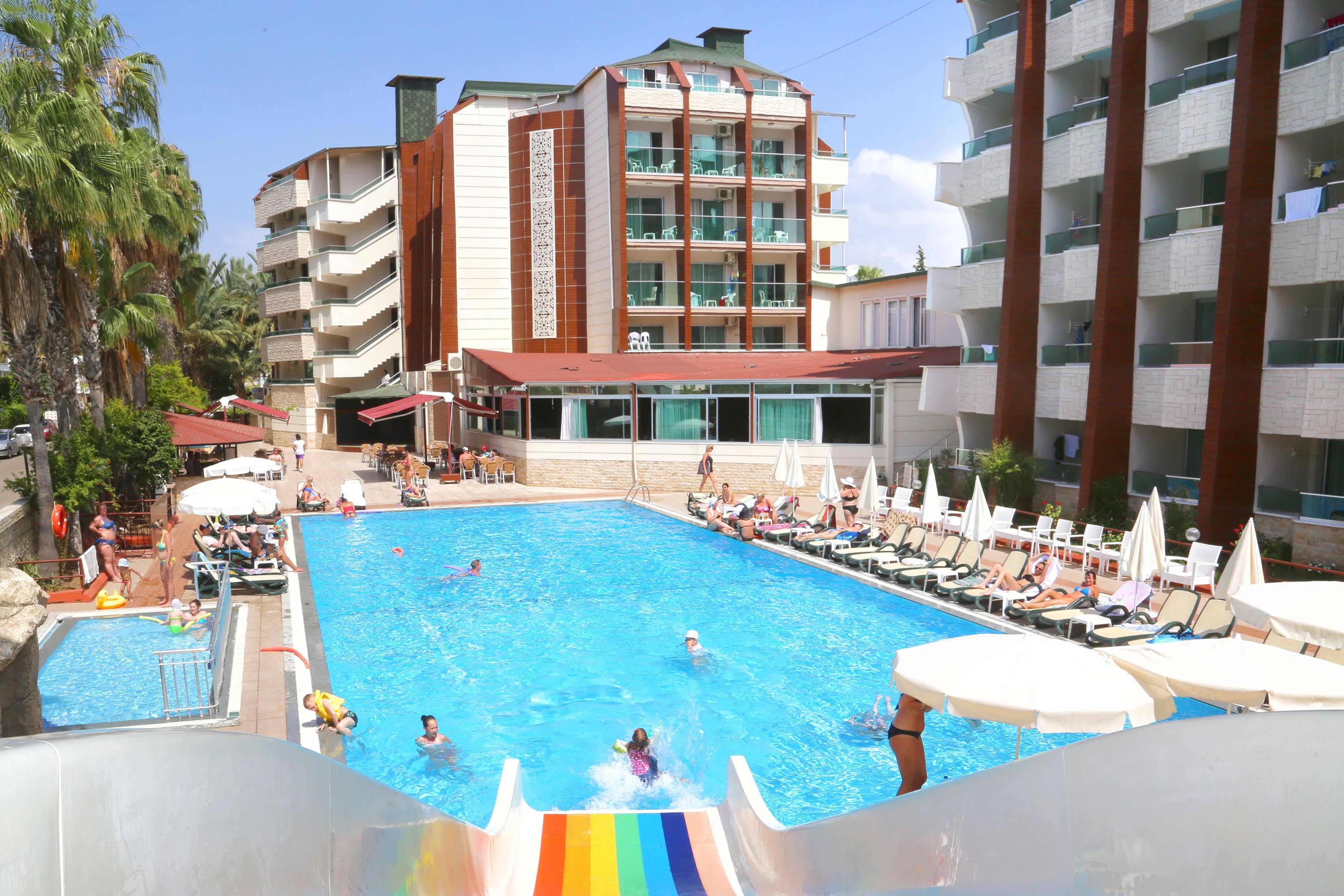 Club Tess Hotel Konaklı Exterior foto